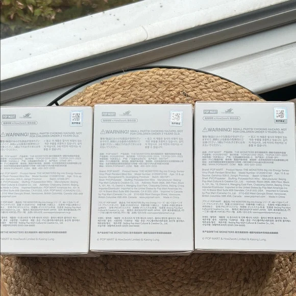 LOVE- Big into energy Labubu plush pendant - Picture 4 of 6